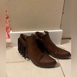Leather Cowgirl Boots with Fringe | Size 9